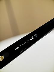 CHANEL | Sunglasses detail 01 - 5