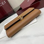 GUCCI | Softbit continental wallet grainy leather in brown - 6