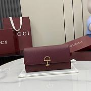 GUCCI | Softbit continental wallet grainy leather in burgundy - 1