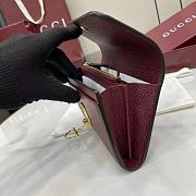 GUCCI | Softbit continental wallet grainy leather in burgundy - 3