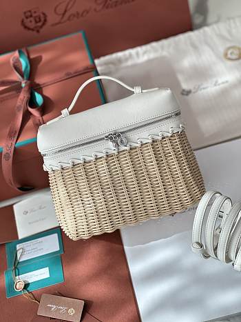 LORO PIANA | Extra Pocket L19 North-South wicker white