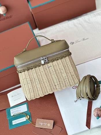 LORO PIANA | Extra Pocket L19 North-South wicker green
