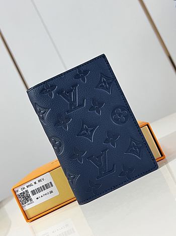 LOUIS VUITTON | Passport Wallet Navy Blue M14792