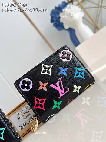 LOUIS VUITTON | Lou Coussin Wallet Monogram