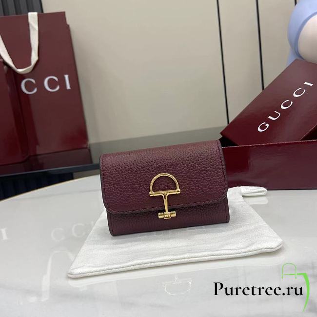 GUCCI | Softbit card case Gold-toned hardware in burgundy - 1
