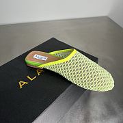 ALAIA | Flat-soled half-slippers in green - 6