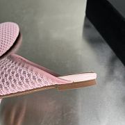 ALAIA | Flat-soled half-slippers in pink - 6