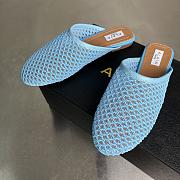 ALAIA | Flat-soled half-slippers in blue - 4