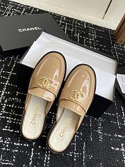 CHANEL | Moccasins Shiny wrinkled calfskin in beige - 2
