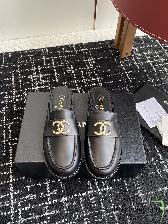 CHANEL | Moccasins wrinkled calfskin in black - 1