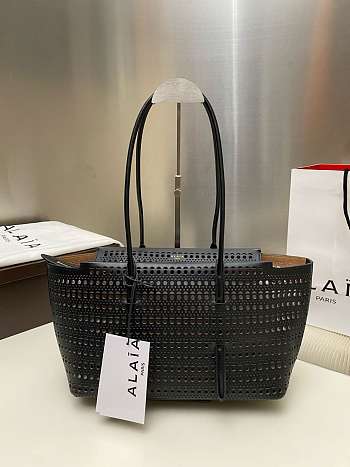 Alaia neo mina 32 bag in perforated calfskin in black