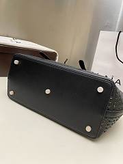 Alaia neo mina 32 bag in perforated calfskin in black - 6