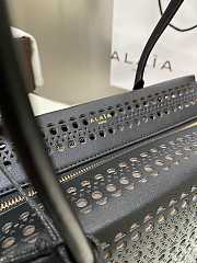 Alaia neo mina 32 bag in perforated calfskin in black - 4
