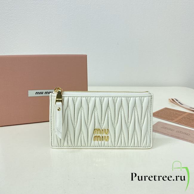 MIUMIU | Pocket wallet Matelasse In White - 1