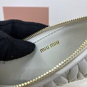 MIUMIU | Pocket wallet Matelasse In White - 3
