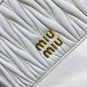 MIUMIU | Pocket wallet Matelasse In White - 2