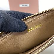 MIUMIU | Pocket wallet Matelasse In Brown  - 3