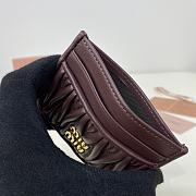 MIUMIU | Matelassé nappa leather card holder in burgundy - 4