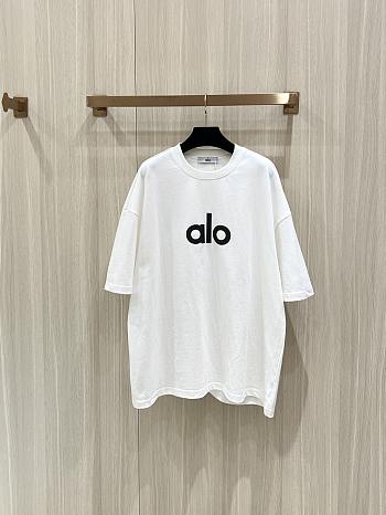 ALO | T-Shirt 05