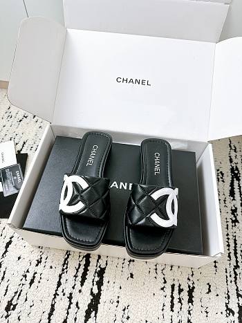 CHANEL | Vintage Slipper 01