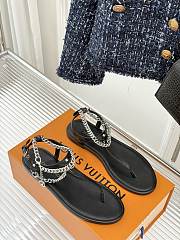 LOUIS VUITTON | Sandals With Chain In Black - 1