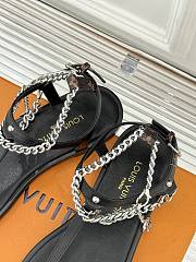 LOUIS VUITTON | Sandals With Chain In Black - 6