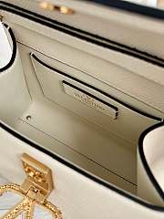 VALENTINO | Garavani Vsling Mini Handbag In Laminated Grainy White - 2