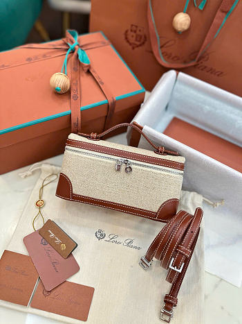 LORO PIANA | Small Extra Poket 19×11×6.5cm