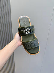 Gucci Men's Interlocking Double G Slides 01 - 4