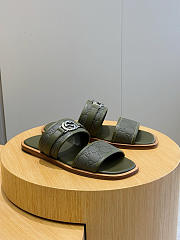Gucci Men's Interlocking Double G Slides 01 - 3