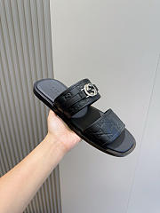 Gucci Men's Interlocking Double G Slides 02 - 6