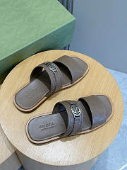 Gucci Men's Interlocking Double G Slides 03 - 2