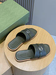 Gucci Men's Interlocking Double G Slides 04 - 6
