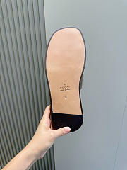 Gucci Men's Interlocking Double G Slides 05 - 2