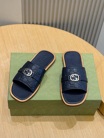 Gucci Men's Interlocking Double G Slides 06