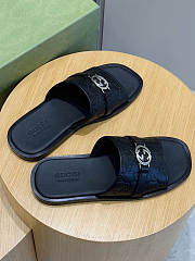 Gucci Men's Interlocking Double G Slides 07 - 6