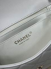 CHANEL | Crossbody Bag Classic In White/Black - 5