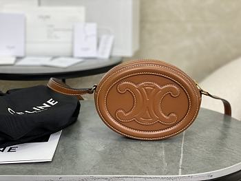 CELINE | Crossbody Oval Purse Cuir Triomphe In Brown