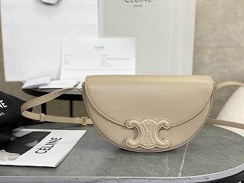 CELINE | Calfskin Besace Cuir Triomphe In Beige