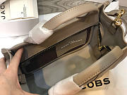 MARC JACOBS | The Leather Medium Tote Bag In Cement Color - 2