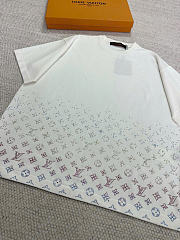 LOUIS VUITTON | T-Shirt Monogram Gradient  - 4