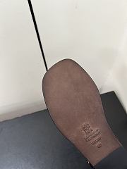 Brunello Cucinelli Leather flip flops in black - 2