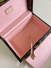 LOUIS VUITTON | Coffret Trésor 24 S-lock closure system Rose Ballerine - 4