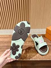 LOUIS VUITTON | Slippers In Light Green  - 6