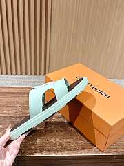 LOUIS VUITTON | Slippers In Light Green  - 5