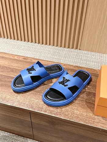 LOUIS VUITTON | Slippers In Light Blue
