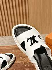 LOUIS VUITTON | Slippers In Light White - 5