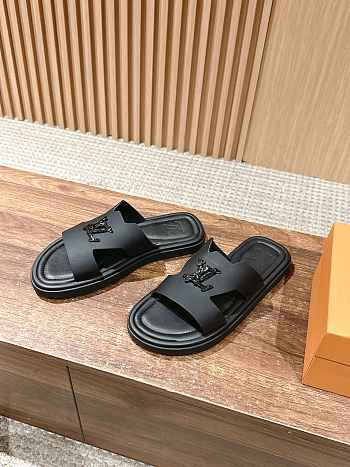 LOUIS VUITTON | Slippers In Light Black