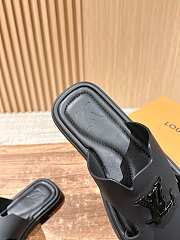 LOUIS VUITTON | Slippers In Light Black - 4