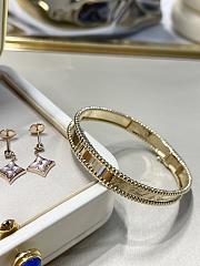 VCA Signature bracelet in gold - 5